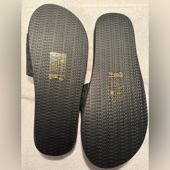 Michael Kors Women's Sz 10 Adjustable Wade Slide Signature Monogram Logo Sandals - Picture 2 of 2